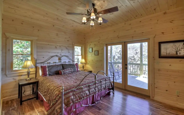photo 4 of Rising Star Lodge by Escape to Blue Ridge