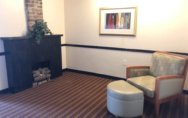 photo 2 of Araamda Inn