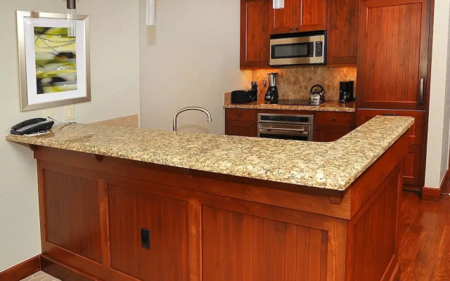 photo 2 of Ritz Carlton Bg Residentail St #327/328 2 Bedroom Condo by RedAwning