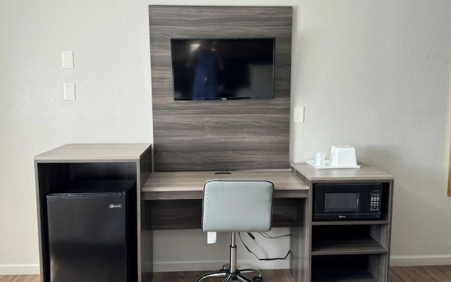 photo 4 of Ritz Motel