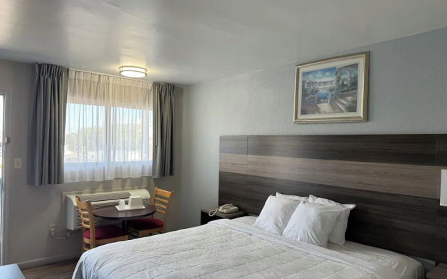 photo 5 of Ritz Motel