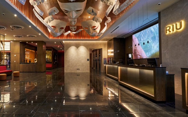photo 2 of Hotel Riu Plaza Manhattan Times Square
