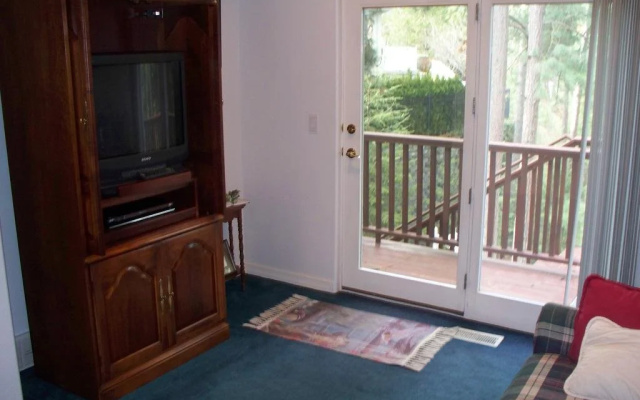 photo 5 of River Cove Elegant Waterfront Bed & Breakfast