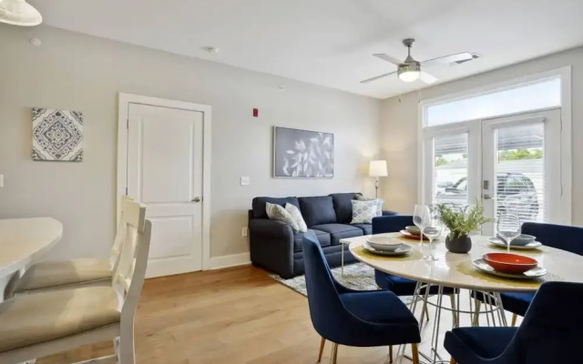 photo 4 of River House Apartments