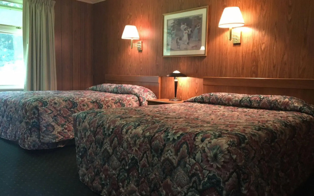 photo 2 of River Point Lodge