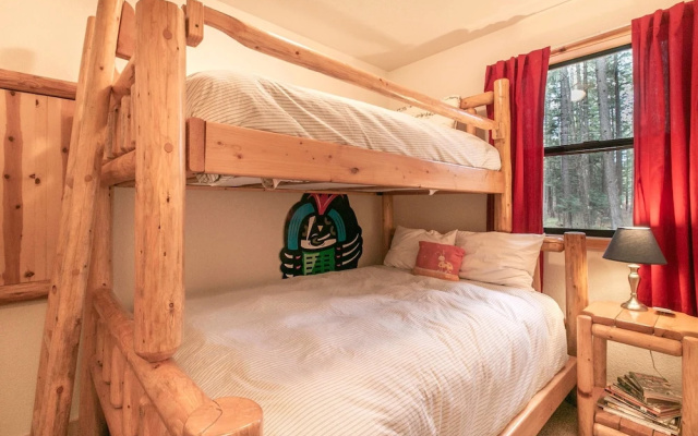 photo 4 of River Road Retreat Apartment 3 NW Comfy Cabins