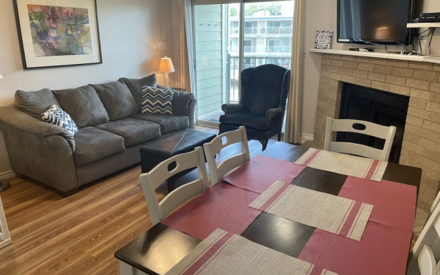 photo 2 of River Run Condominiums 203
