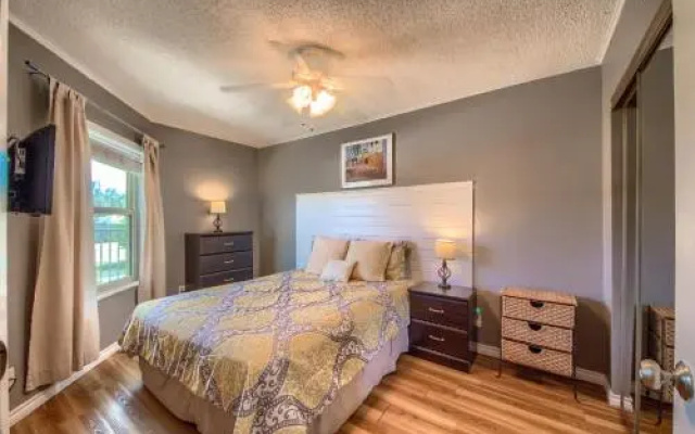 photo 3 of River Run Condos