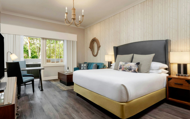 photo 4 of River Terrace Inn