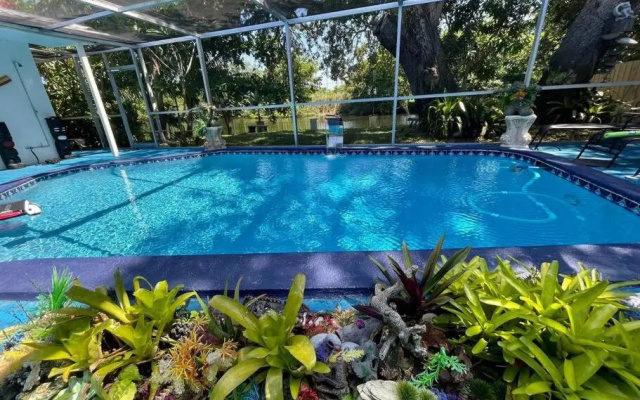 photo 5 of RIVER to BEACH 3 R 2 B Family and Pet Heated pool Airport Downtown Beach K2
