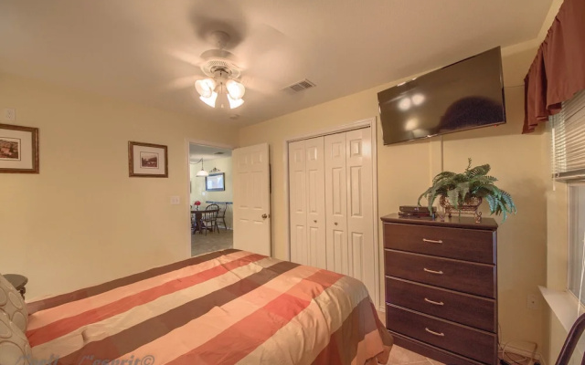 photo 2 of River Vista Ww G302 2 Bedroom Condo by RedAwning