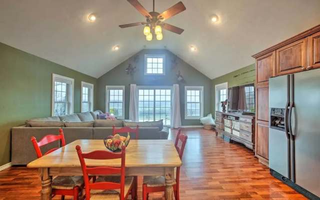 photo 3 of Riverfront Arkansas Retreat Near Fishing & Hiking!