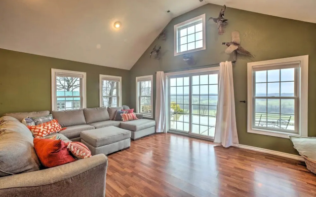 photo 5 of Riverfront Arkansas Retreat Near Fishing & Hiking!