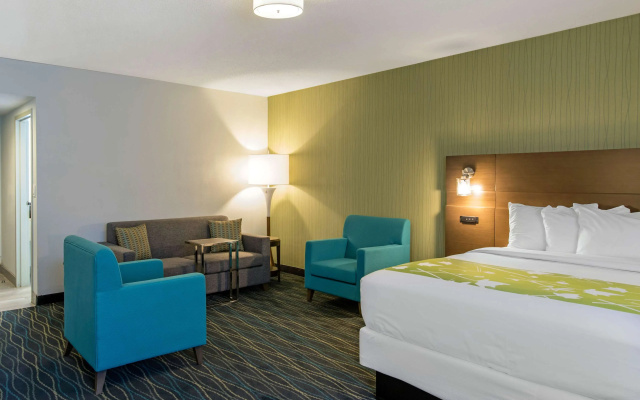 photo 4 of Radisson Hotel Grand Rapids Riverfront