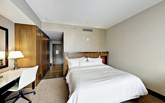 photo 2 of Riverfront Studio W/ Pool Studio Bedroom Hotel Room