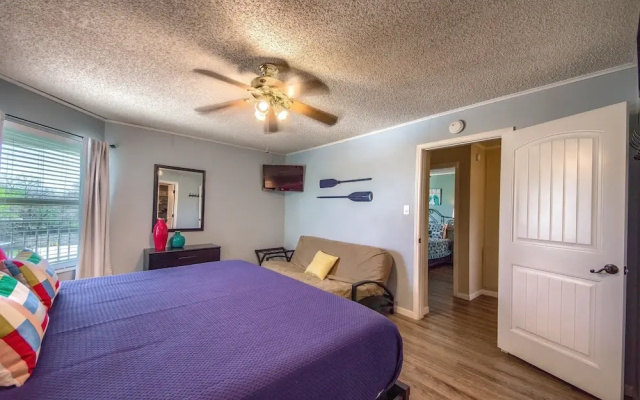 photo 5 of Riverpalooza       Rrc A305 2 Bedroom Condo by RedAwning
