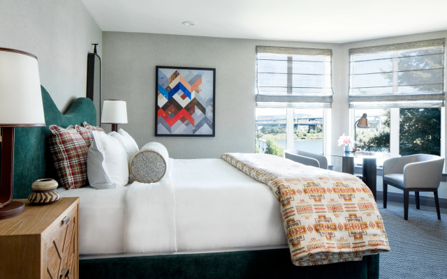 photo 3 of Kimpton Riverplace Hotel by IHG