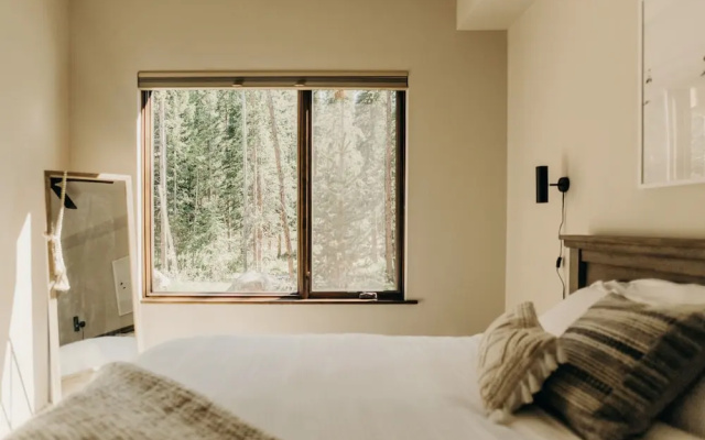 photo 5 of River's Edge 4 Bedroom Home by RedAwning