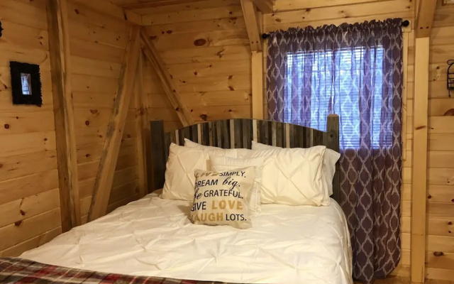 photo 5 of Riverside Cabin - 1 Br Cabin