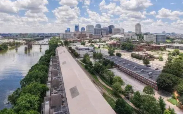 photo 4 of Riverside Condo Near Downtown by RedAwning