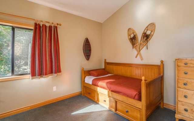photo 5 of Riverside Lodge