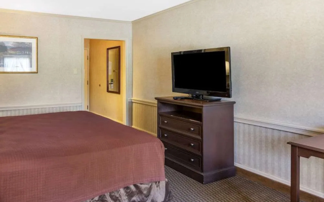 photo 5 of The Riverstone Inn