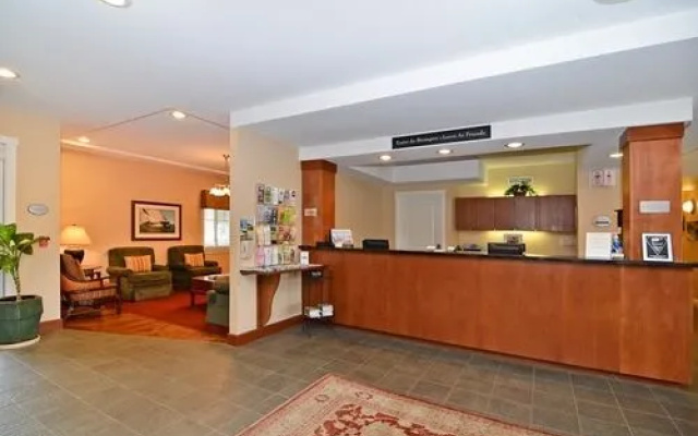 photo 2 of Rivertide Suites Hotel