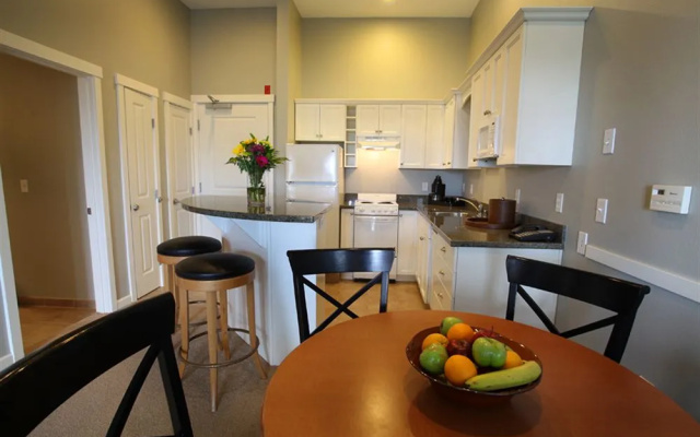 photo 4 of Rivertide Suites Hotel