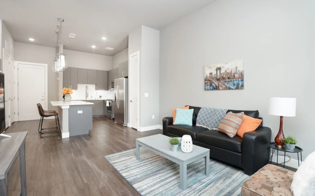 photo 3 of 1 BR and 2 BR near Downtown by Frontdesk