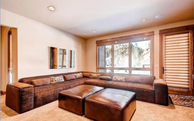 photo 3 of Riverwood 4 Bedroom Home by Redawning
