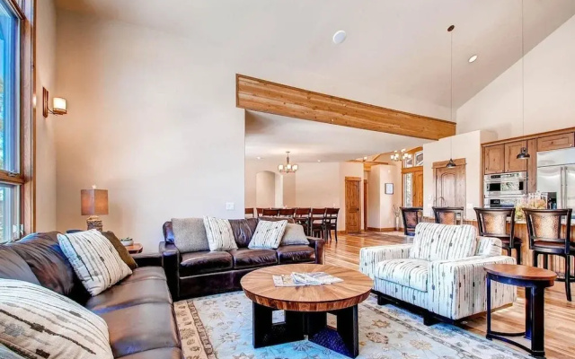 photo 5 of Riverwood 4 Bedroom Home by Redawning