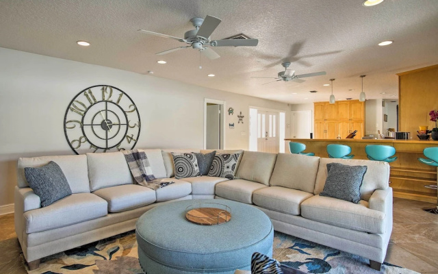 photo 2 of Riviera Beach Home w/ Pool - Walk to Beaches!