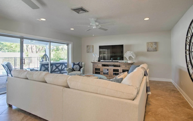 photo 4 of Riviera Beach Home w/ Pool - Walk to Beaches!