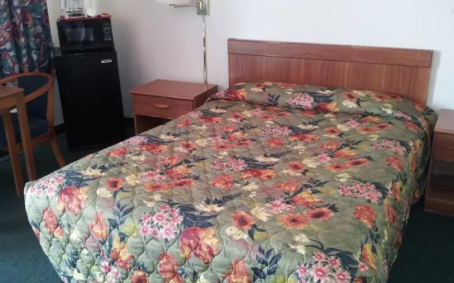 photo 2 of Roberts At the Beach Motel