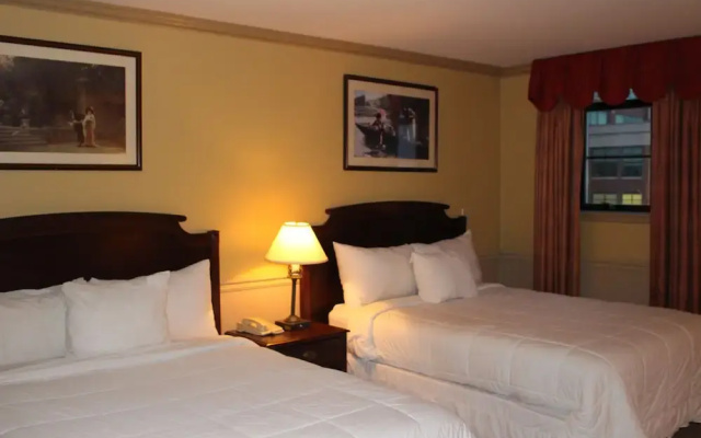 photo 4 of Roberts Riverwalk Urban Resort Hotel