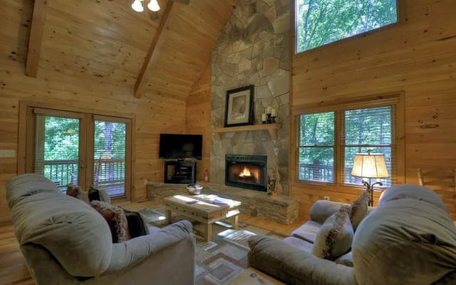 photo 4 of Rock Eagle Hideaway