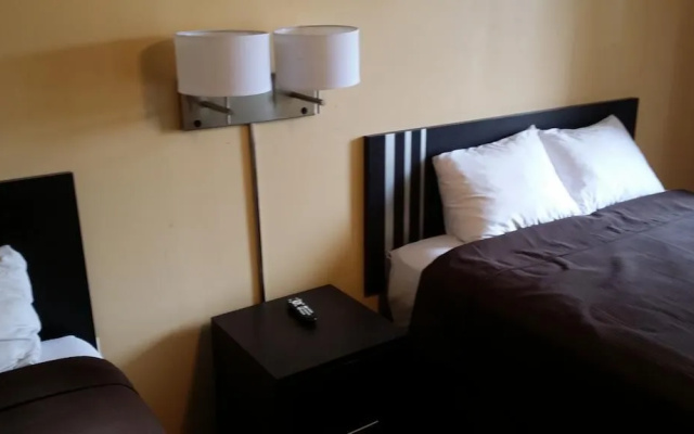 photo 2 of Rock Haven Terrace Motel