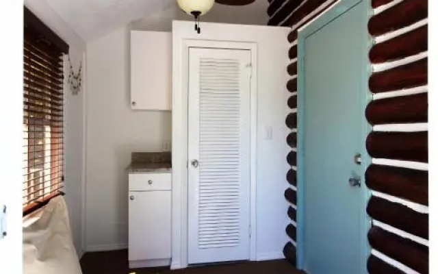 photo 2 of Rock Lobster Cottage 2 One-bedroom Apartment