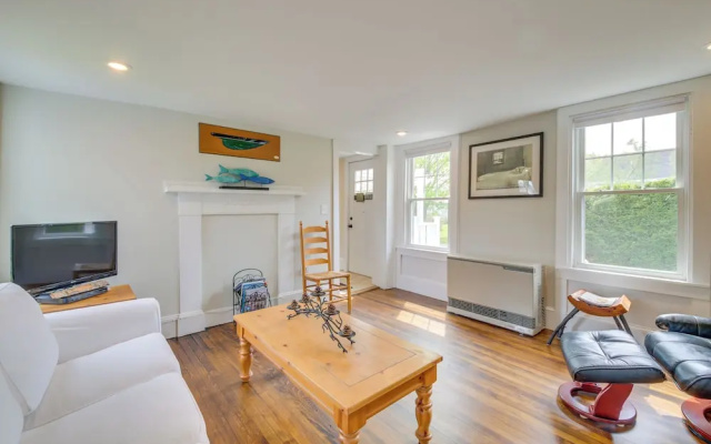 photo 2 of Rockland Home w/ Deck 5 Mins to Historic Downtown!