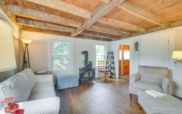 photo 3 of Rockland Home w/ Deck 5 Mins to Historic Downtown!
