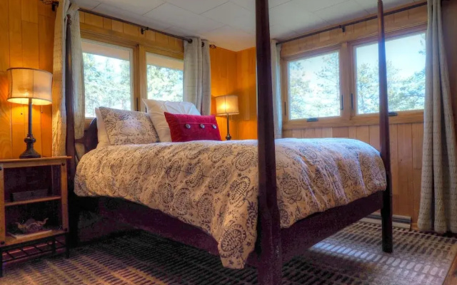 photo 4 of Rocky Mountain High, aka Coyote Cabin - 2 Br Cabin