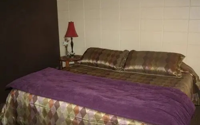 photo 4 of Rocky Neck Inn & Suites