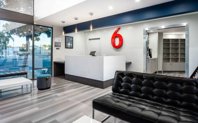 photo 2 of Motel 6 Anaheim, CA - Convention Center
