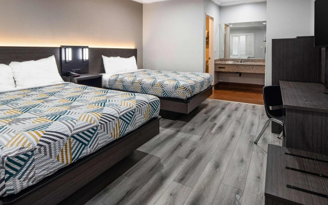 photo 5 of Motel 6 Anaheim, CA - Convention Center