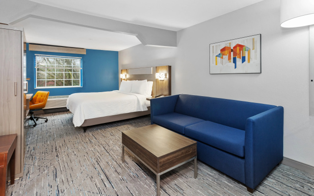 photo 4 of Holiday Inn Express & Suites - North Carmel / Westfield by IHG