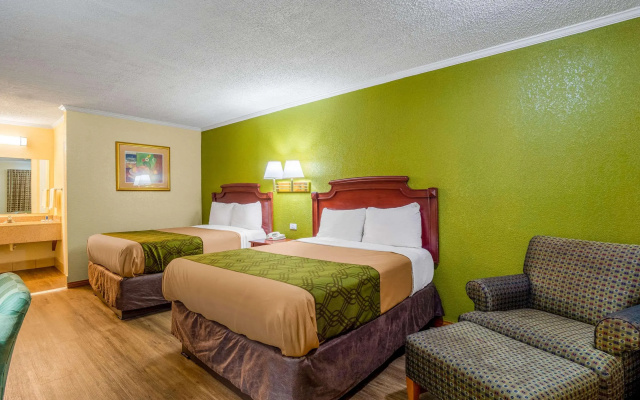 photo 4 of Rodeway Inn & Suites Fort Jackson