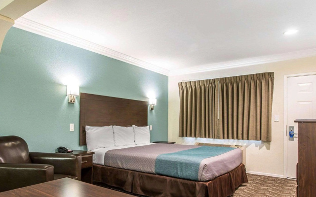 photo 3 of Rodeway Inn & Suites LAX