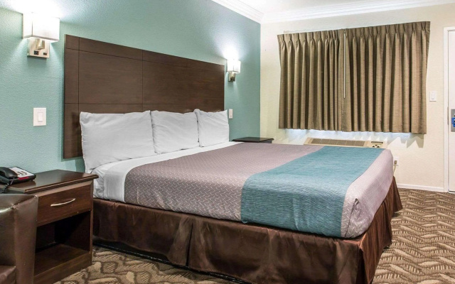 photo 5 of Rodeway Inn & Suites LAX