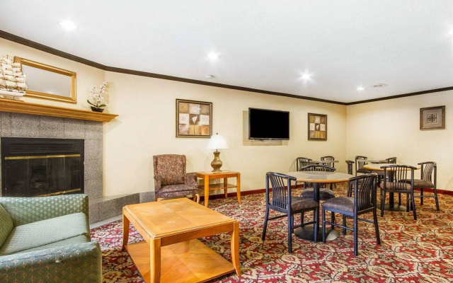 photo 5 of Rodeway Inn & Suites Madison East