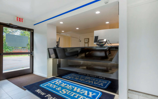 photo 2 of Rodeway Inn & Suites New Paltz - Hudson Valley